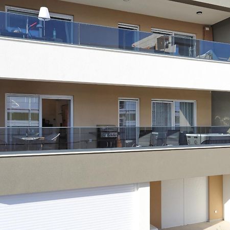 Apartment Relex With Pool & Jacuzzi Privlaka  Zewnętrze zdjęcie