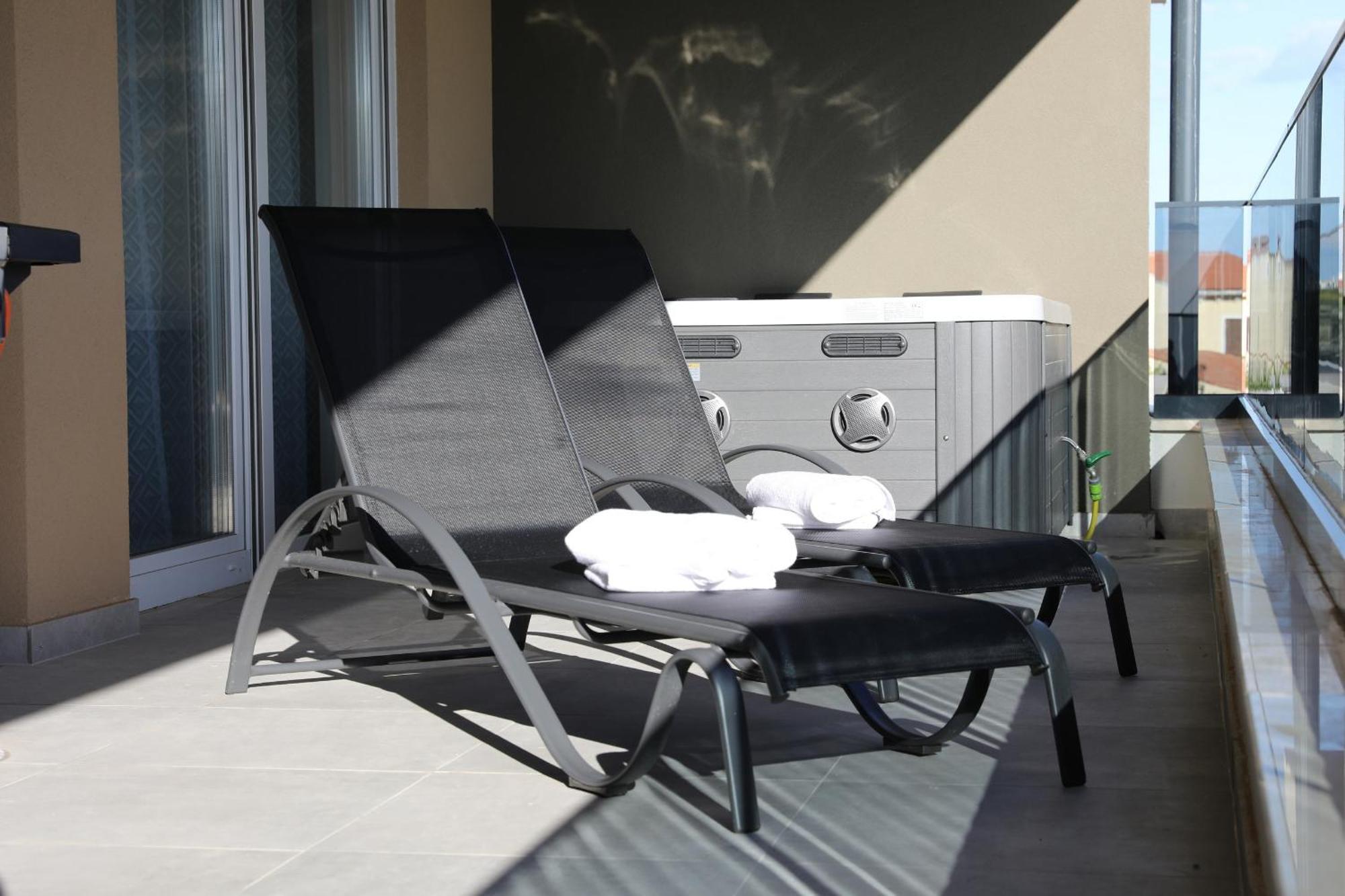 Apartment Relex With Pool & Jacuzzi Privlaka  Zewnętrze zdjęcie