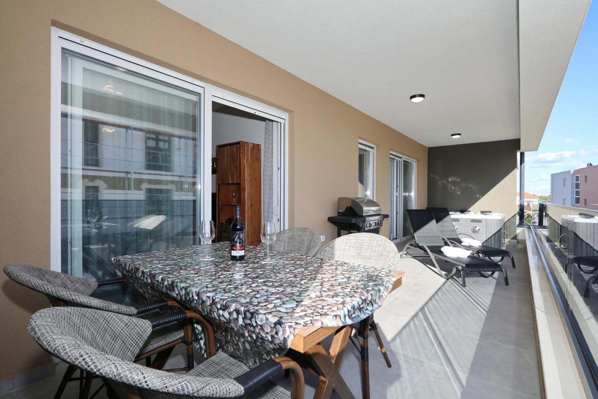 Apartment Relex With Pool & Jacuzzi Privlaka  Zewnętrze zdjęcie