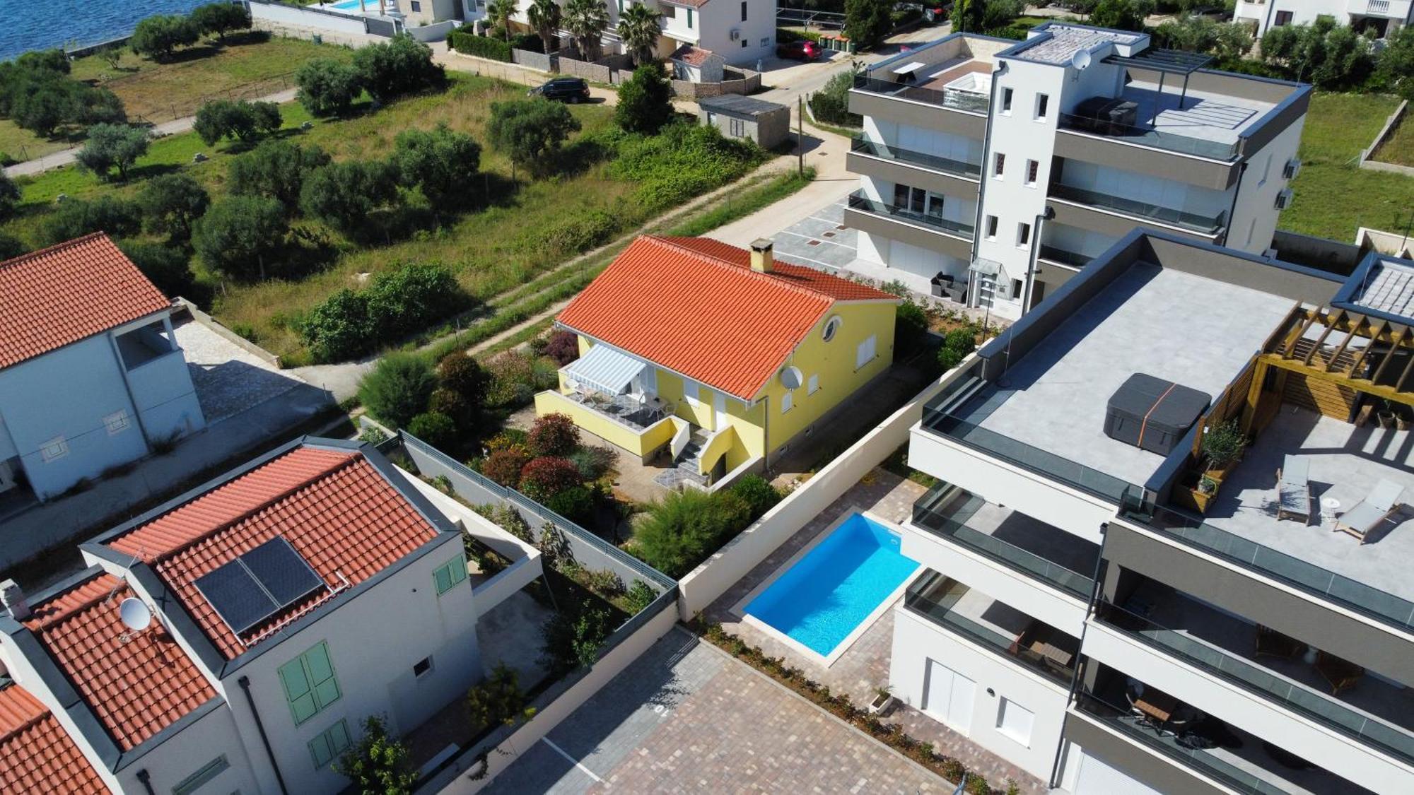 Apartment Relex With Pool & Jacuzzi Privlaka  Zewnętrze zdjęcie